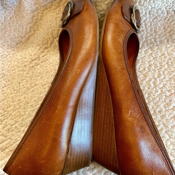 Nurture Leather Buckle Wedges Size 11M Made in Brazil Color Brown - Picture 3 of 7